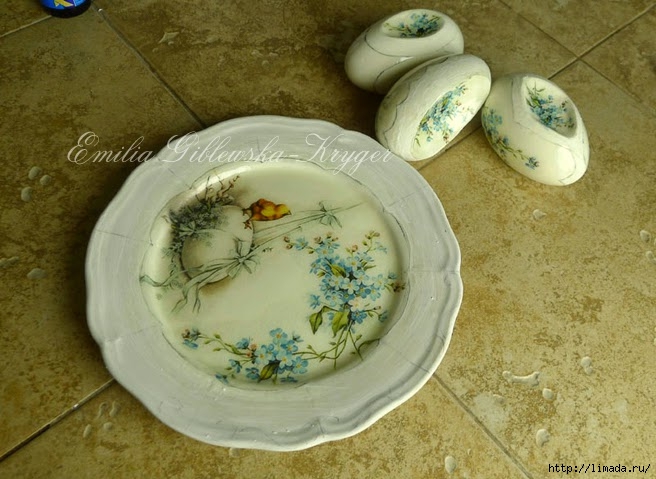Lenyűgöző húsvéti porcelán hatású tál és tojás készítése dekupázs technikával7
