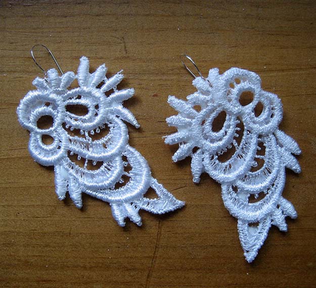 24. Csipkefülbevaló készítése